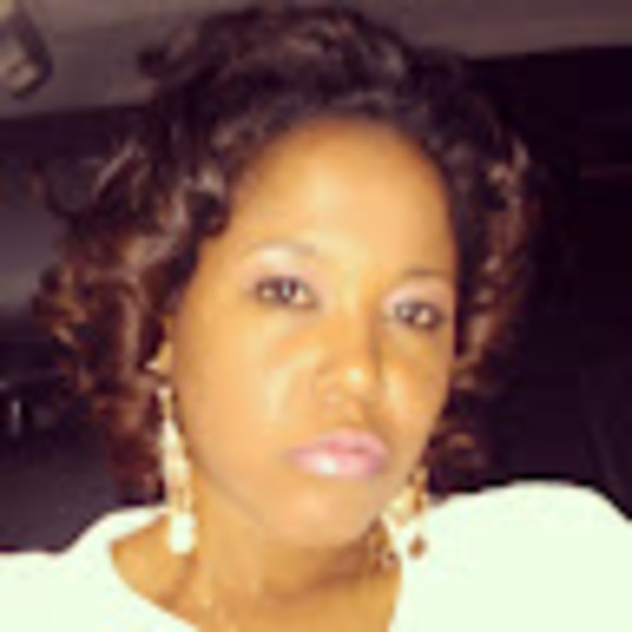 Meet your Posher, Jackie - Picture 1 of 1